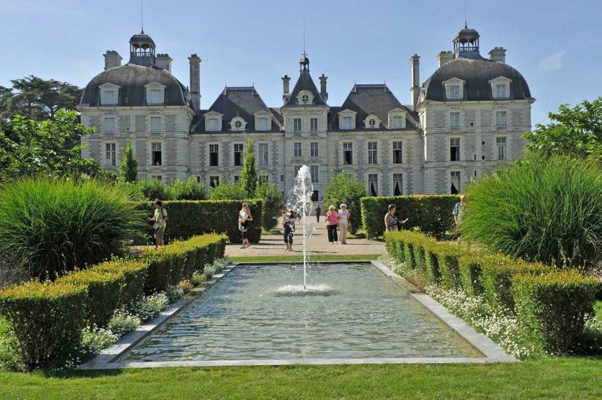 ホテルLa Cour Du Moulin Mer エクステリア 写真